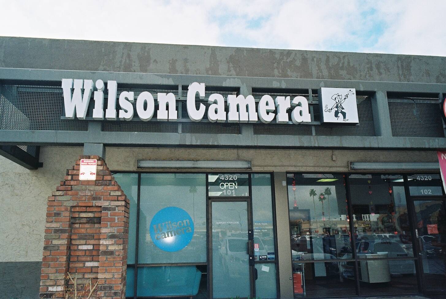 フィルムカメラ wilson christopher Christopher Wilson - IMDb